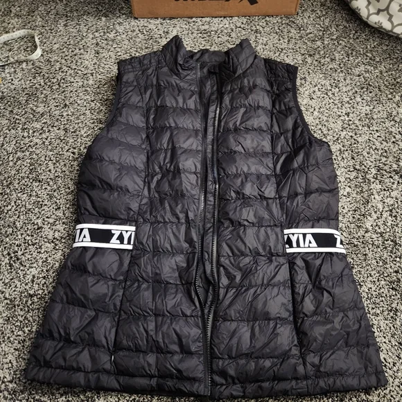 Zyia alpine vest‎ - Picture 2 of 10